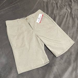 SOLD 💙 New with tags 💙 Stretchy Grand Slam Golf Shorts (UPF 50) Size: 32